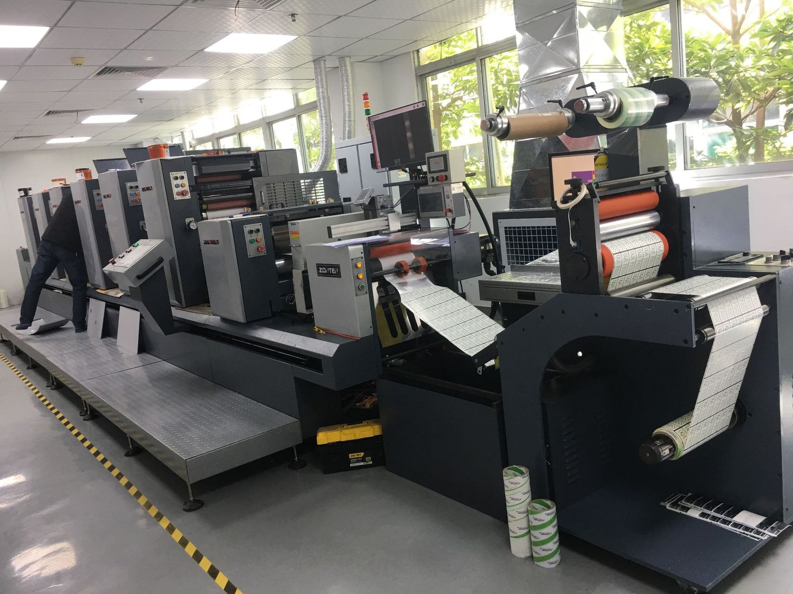 Custom label printing factory full production equipment line